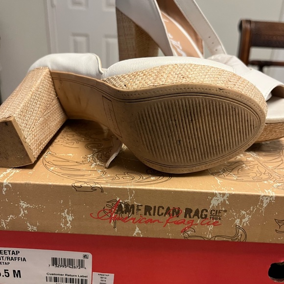 Heels - Picture 4 of 4